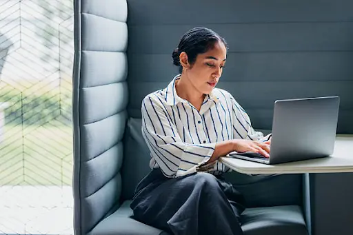 Como funcionam os canais de atendimento em bancos digitais e por que a ouvidoria é essencial 1 Canais de atendimento
